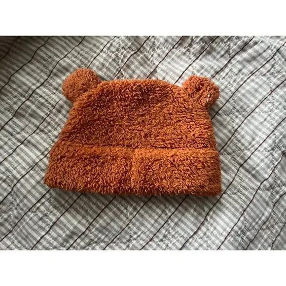 Patagonia Baby Fuzzy Bear Ears Hat! - Picture 3 of 3